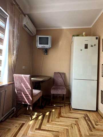 Оренда 3 кімн. кв в центрі Південного( Ромакс)
