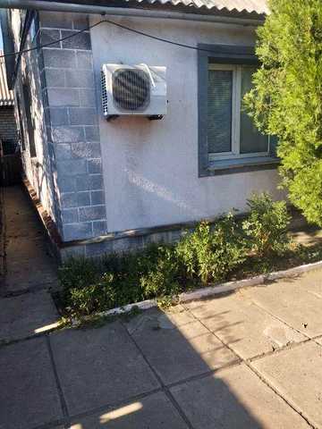 Продам дом  . Гараж.