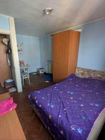 Продам квартиру (гостинка)
