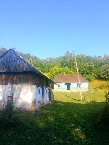 Продається дерев'яний будинок в селі Чемеринці