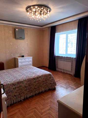 + Центр!Продам 2 ком.полн.квартиру р-н пр. Металлургов, 21000 дол.