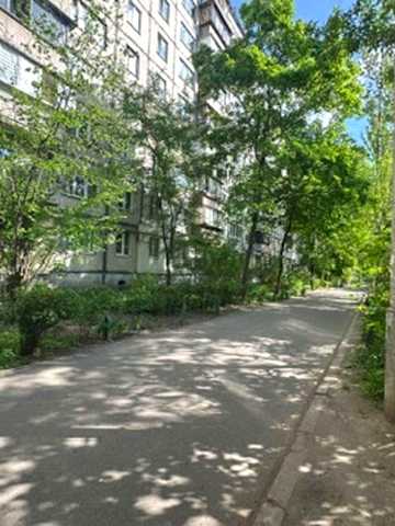 Довготривала оренда 1к квартири на вул. Івана Дзюби 12