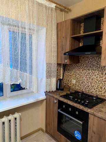 метро Лук'янівська. Оренда 2-кімн. квартири. Січових стрільців, 70. (Артема).