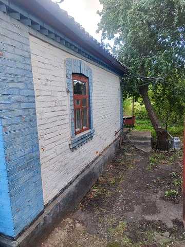 Продам будинок в мальовничому селі Лиса Гора, біля річки.