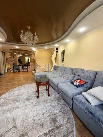 Продаж 3-кімнатної квартири | 75 м² | 5/5 район | Архангельська, 2