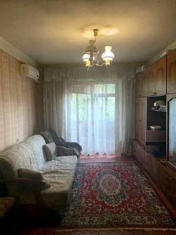 Продам 3-х комнатную квартиру по ул.  Ореста Левицкого 4