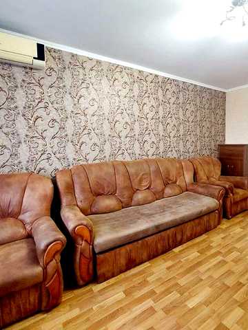 Продам 2 к.кв. Тополь,1, дом 15
