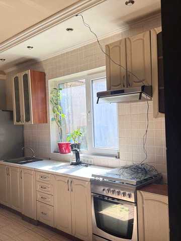 Здам частину будинку  в Броварах  поблизу парку.