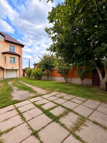 Оренда будинку під дитячий садочок