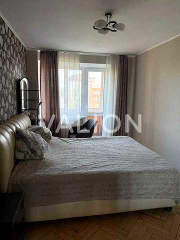 Продам 2кім.квартиру Солом'янський район вул.Борщагівська,117