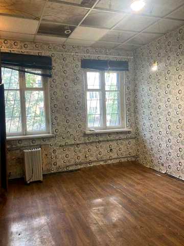 Метро Чернігівська , вулиця Гната Хоткевича  4 ,  2 кк,    42 м2