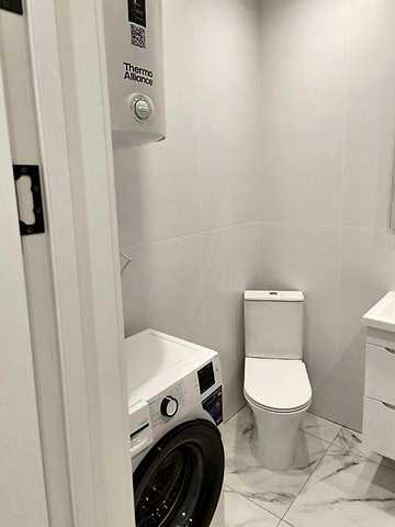 Квартира, 1-кімн., 43 м², Вишневе
