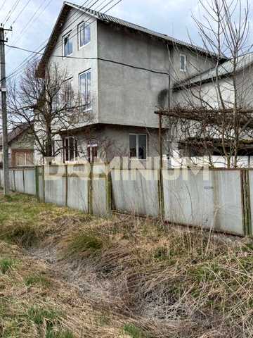 Продається будинок в селі Крайниково
