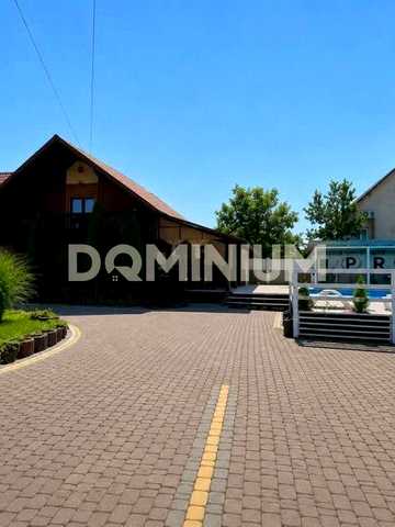 Будинок з басейном в оренду — ваш особистий куточок відпочинку