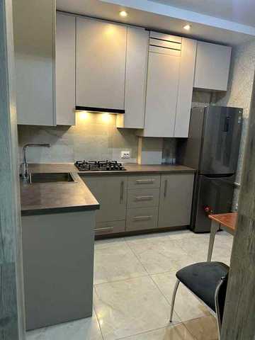 Здам в оренду1-кімнатну квартиру 40 м²  на вулиці Віктора Мерзленка, 11