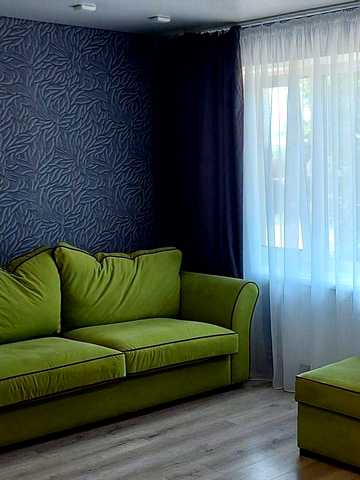 Продам 3-х  кімнатну квартиру студію з євроремонтом