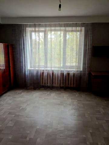 Продаю 2 к.крупногабаритну кв. вул.Нікольська- Фалеєвська, можно по програмі,,є відновлення"