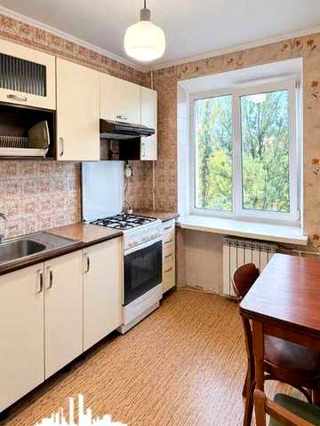 м Харківська, Харьківське Шоссе 21/6, 3к квартира, роздільна, є газ, низький поверх, цегляний будинок! Чудова пропозиція