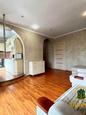 Продаж квартири на 96 кварталі