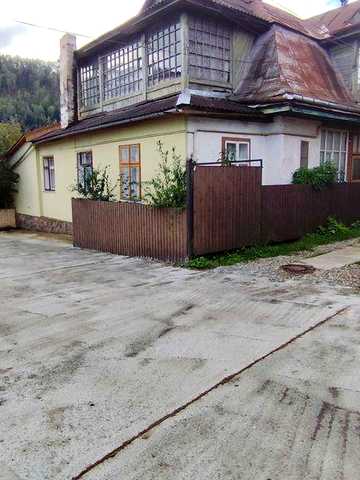 Продається квартира. 62 м2. Яремче. Центр. Газ. Гори.