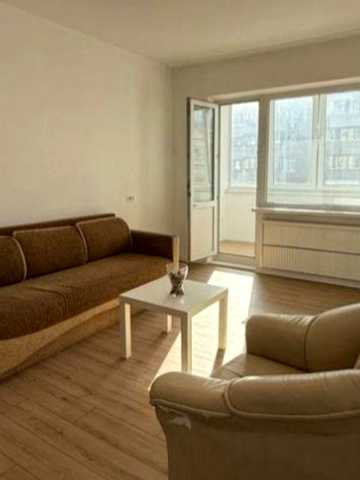 Квартира, 2-кімн., 63.5 м², Вишневе