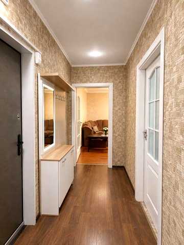 Продаж 2 кім квартири .Центр .Курсова 38