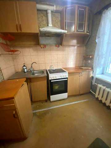 Продаж 2-кімнатної квартири під ремонт на Заставі, вул. Стовбова, 47 м², 1 поверх, Вигідна ціна, Державні программи