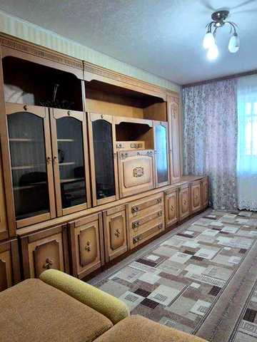 Двокімнатна   Борщагівка  вулиця Якуба Коласа    Гната Юри  Газ  Все окремо  6/9 поверх