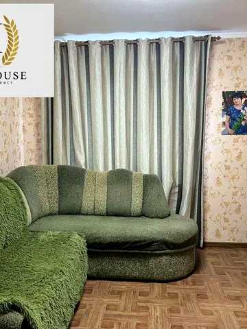 Продам двокімнатну квартиру район Попова.