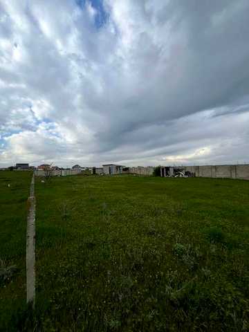 Участок с не большим строением в селе Красноселка!