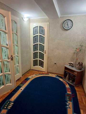 2к. квартира на Комарова