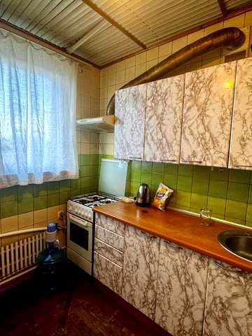 Продам недорого уютную 2-комнатную квартиру , метро Гагарина!