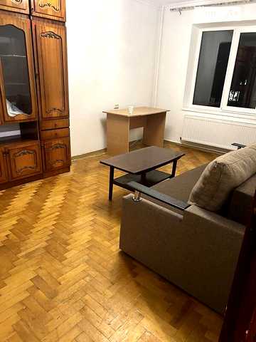 Продаж 2к Квартира Купчинського Романа вулиця
