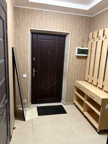 здам 1 к.кв.в новобудові в центрі