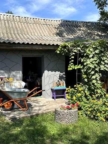 Продаж 3к Дім