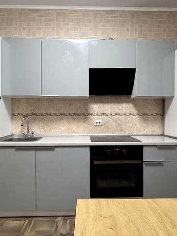 Метро Осокорки вулиця Урлівська 23 В. Квартира 44 м2 в оренду без тварин. ТРЦ River Mall