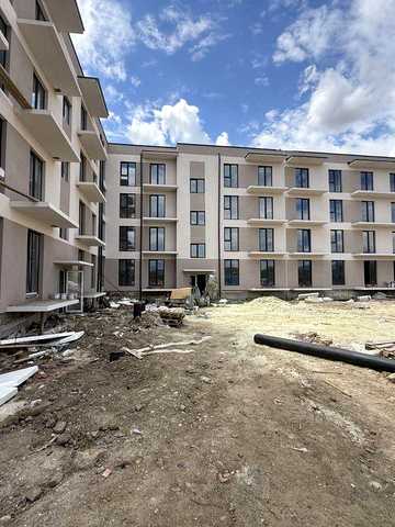 Квартира 42.2 м 2 на 2 поверсі з 4 ЖК Озерний
