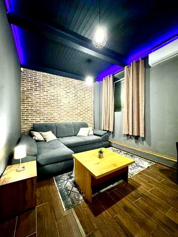 Оренда 2-кімнатної квартири-бункера, 65 м², Золотоустівська 51/7, м.Золоті м Лукянівка м. Політех — 10 хв