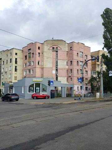 Поділ. Продаж 4-х кімнатної квартири, вул. Кирилівська 30 (97 м2)