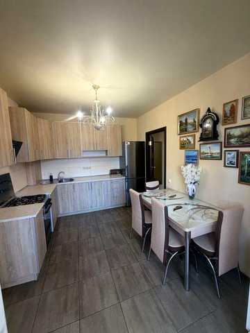 Продаж 2к квартири з ремонтом Центральний парк ЖК Карат