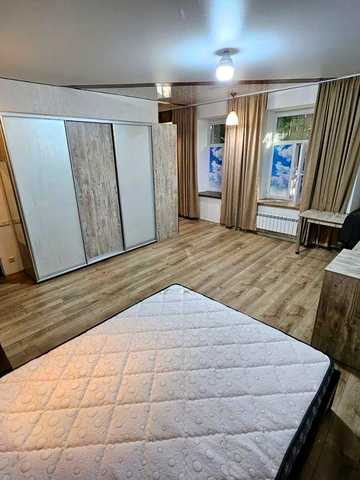 СРОЧНО Центр, Квартира студия, ремонт, техника,  паркоместо собственик