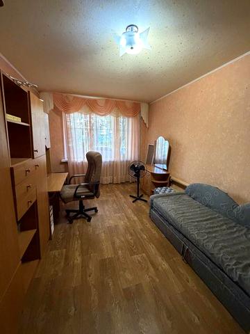 Продам 3-х кім.кв з автономкою,меблями і технікою