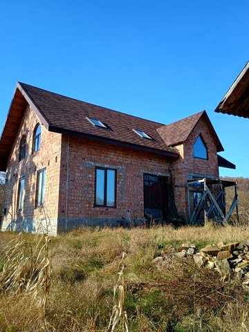 Продаж будинку в Дубове біля Чернівців