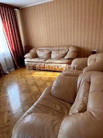 Продаж 2к квартири з ремонтом 82кв.м метро Позняки вулиця Гмирі