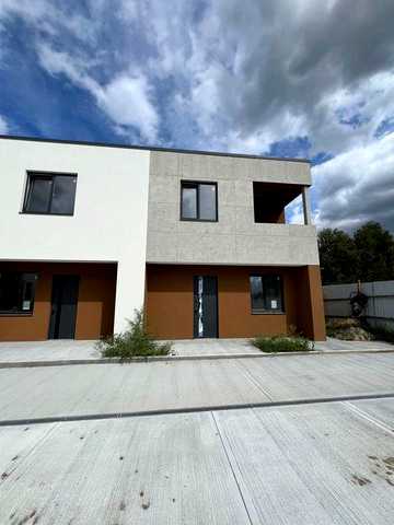 Продам таунхаус у КМ Плескіт, с. Горенка, 85 м², біля озера — Акційна Ціна 76 500 $. Іпотека ТАК. Мінімальне Оформлення 2%. Терміновий Продаж.