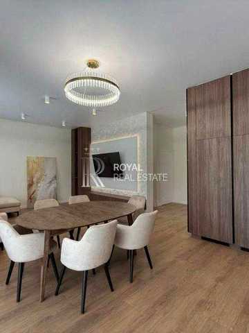 Продаж Будинок Петропавлівська Борщагівка 4 кімнати 180 м² 5 соток Газ Свердловина Тераса Критий паркінг Автополив 16 кВт Розтермінування