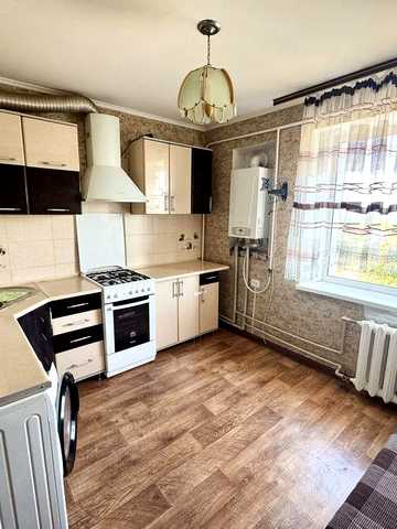 Продам двокімнатну квартиру. Автономне газове опалення. Кухня -9 кв.м!!!