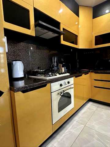 Продам квартиру 1 кім. ЖК номер 1 ( кухня 21 кв.метр) ЖК Номер 1
