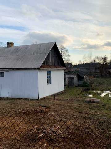 Продамх земельну ділянку 13 соток зі старим дерев’яним будинком