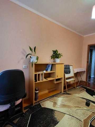 Актуаььно ! 3 х комн кв Бородинский  по улице Днепровские Пороги 25 - укомплектована